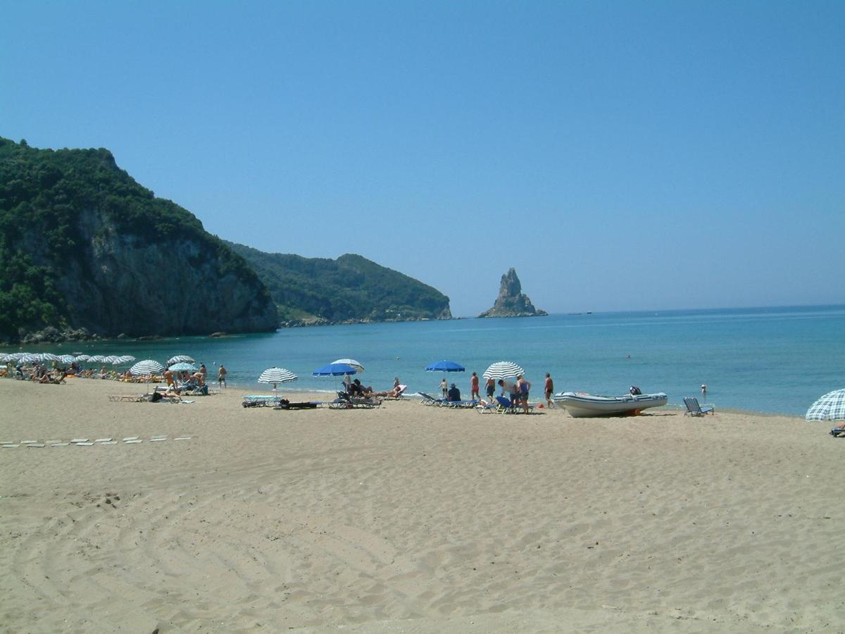 Natalia Apartment B With Panoramic Sea Views Of Agios Gordios Bay ภายนอก รูปภาพ