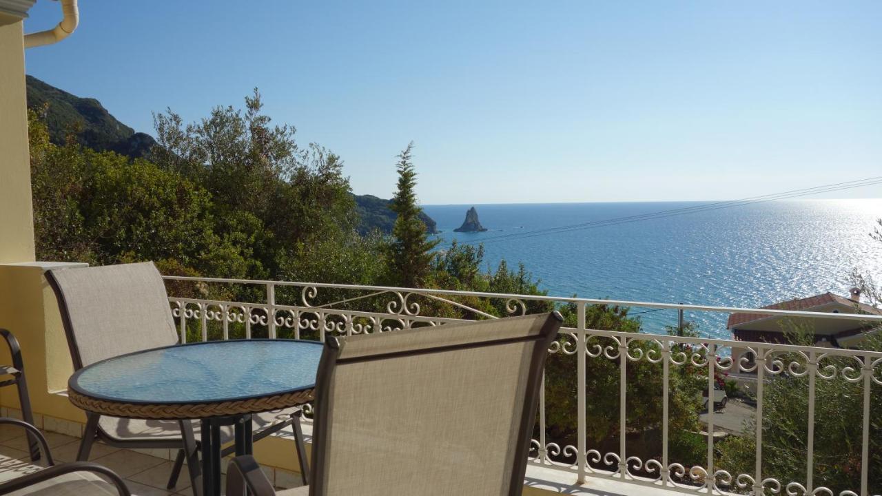 Natalia Apartment B With Panoramic Sea Views Of Agios Gordios Bay ภายนอก รูปภาพ