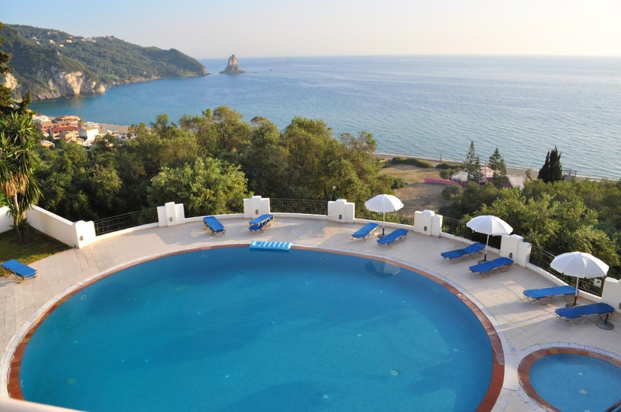 Natalia Apartment B With Panoramic Sea Views Of Agios Gordios Bay ภายนอก รูปภาพ