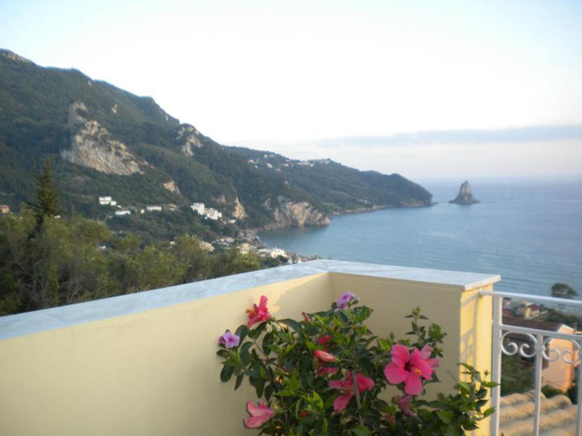 Natalia Apartment B With Panoramic Sea Views Of Agios Gordios Bay ภายนอก รูปภาพ