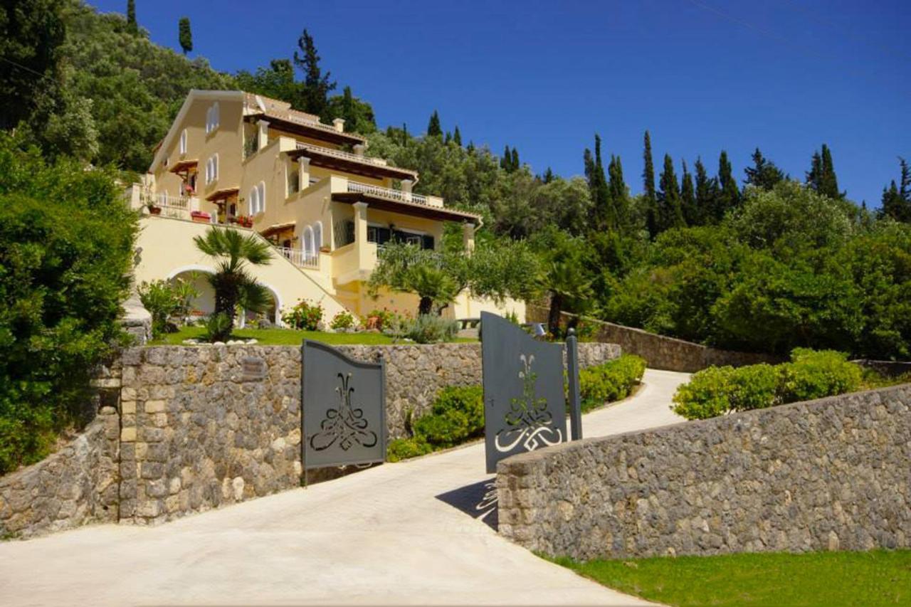 Natalia Apartment B With Panoramic Sea Views Of Agios Gordios Bay ภายนอก รูปภาพ