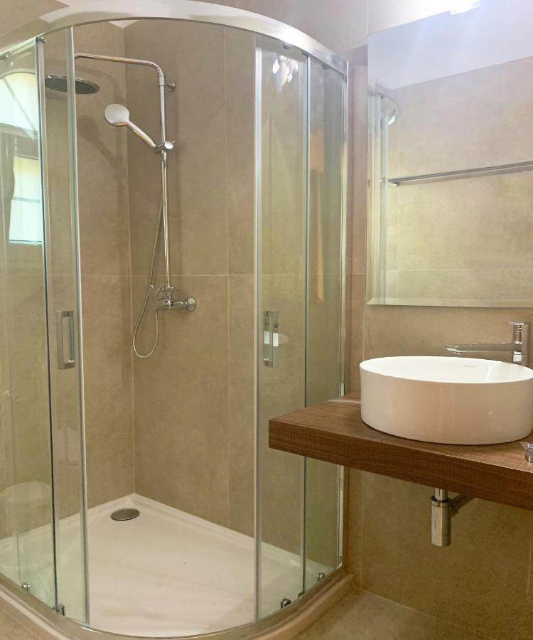 Natalia Apartment B With Panoramic Sea Views Of Agios Gordios Bay ภายนอก รูปภาพ