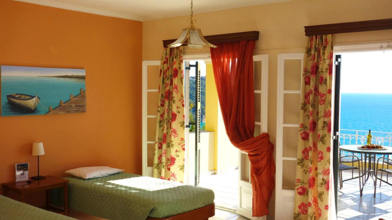 Natalia Apartment B With Panoramic Sea Views Of Agios Gordios Bay ภายนอก รูปภาพ